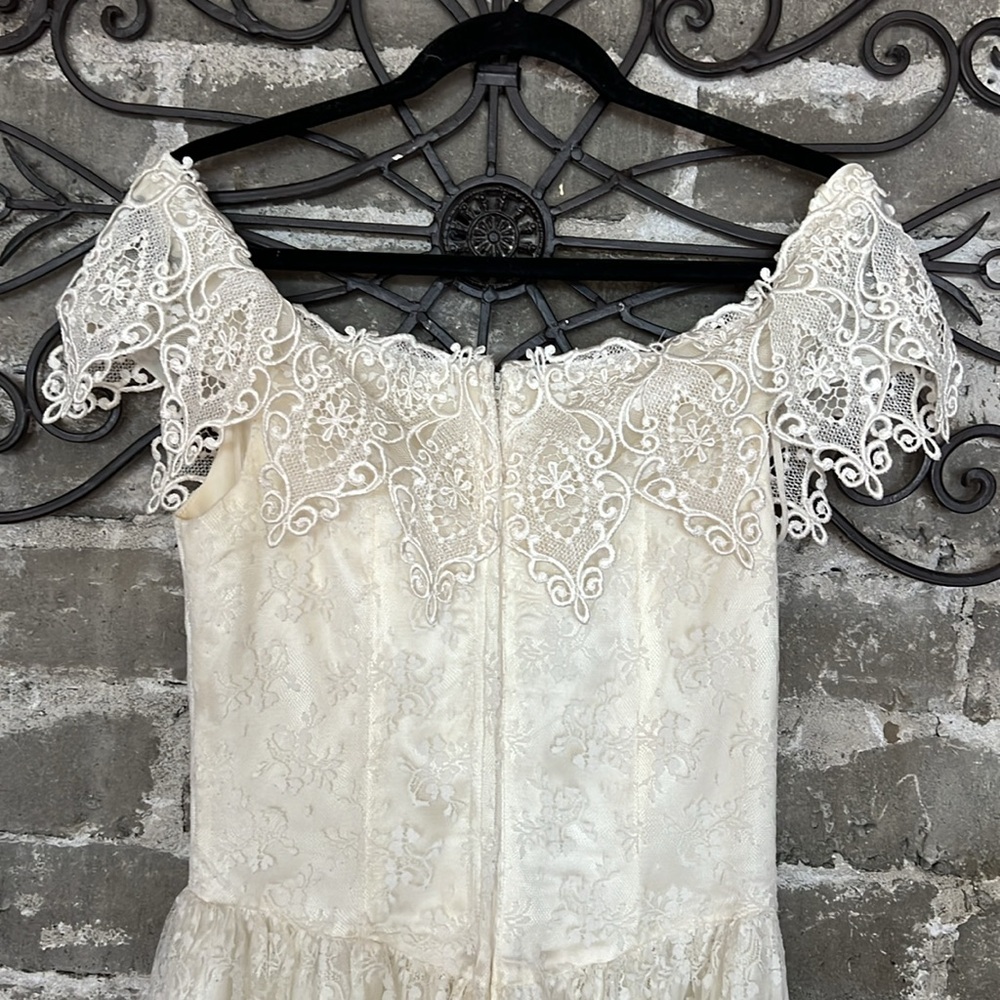 Vintage Jessica McClintock Off the Shoulder Ivory Lace Maxi Wedding Dress Size 8 - Picture 9 of 16